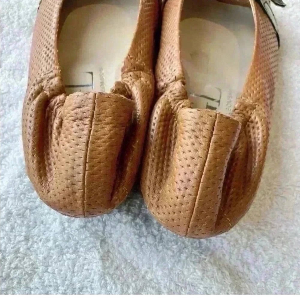 AGL Italian Brown Camel Leather Peep Toe
Wedge Flat Size 6/36.5 - Picture 8 of 9